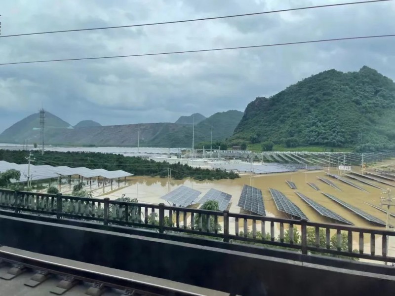 地面電站秒變漂浮電站，又一光伏電站被水淹！