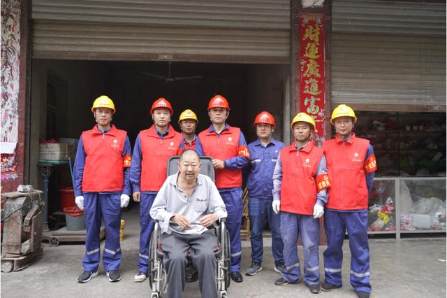 四川能投高縣電力“面對面”服務(wù)群眾 “實打?qū)崱苯鉀Q難題