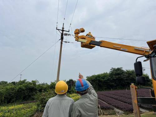 農(nóng)網(wǎng)線路改造完工，居民夏日用電不愁