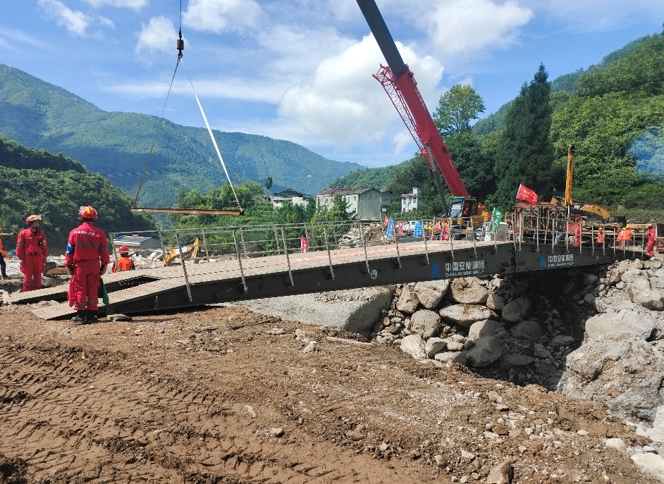 直擊雅安山洪救援 中國安能啟用機械化橋搶通關鍵道路