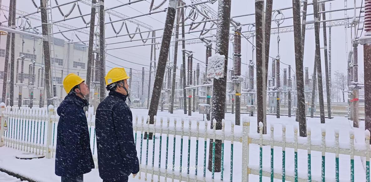 國網三門峽供電公司細化舉措戰(zhàn)冰雪保供電