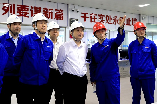 中國華能集團(tuán)董事長溫樞剛到鶴崗電廠、伊春熱電督導(dǎo)調(diào)研生態(tài)環(huán)保及安全生產(chǎn)工作