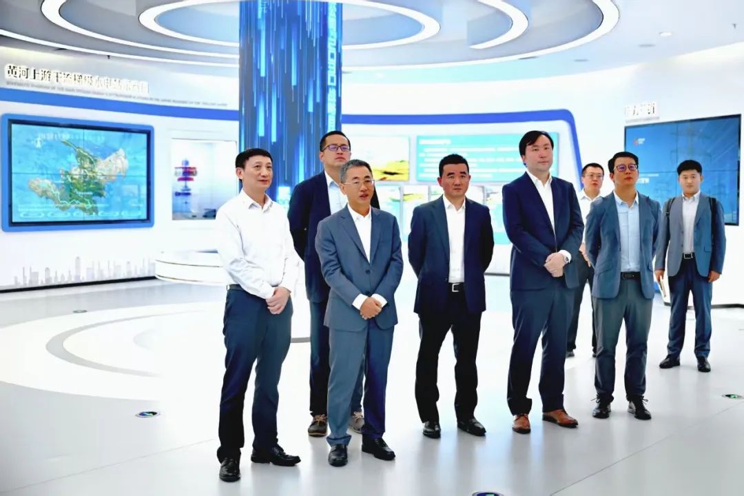 黃河公司黨委書記、董事長姚小彥會見華為董事、華為數(shù)字能源總裁侯金龍